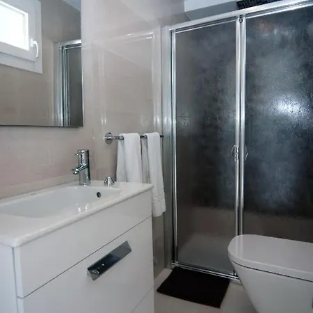 Puerto Del Carmen Sleeps 9 With Pool Air Con And Wifi Villa *