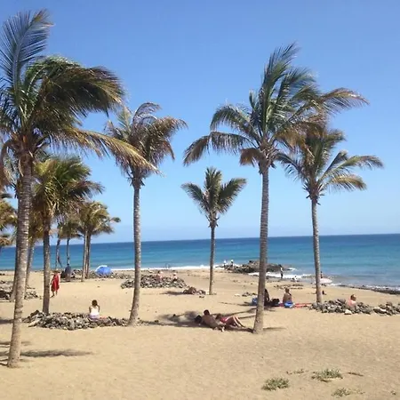 Puerto Del Carmen Sleeps 9 With Pool Air Con And Wifi *