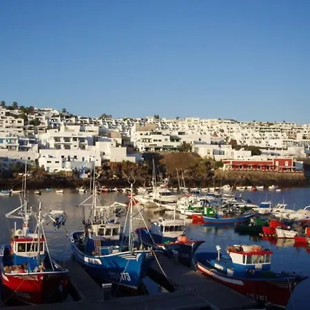 Villa Puerto Del Carmen Sleeps 9 With Pool Air Con And Wifi *