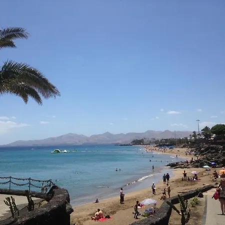 Puerto Del Carmen Sleeps 9 With Pool Air Con And Wifi * Puerto del Carmen (Lanzarote)